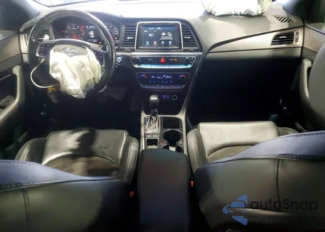 2019 Hyundai Sonata Limited z USA, uszkodzony, nr VIN 5NPE34AFXKH820678